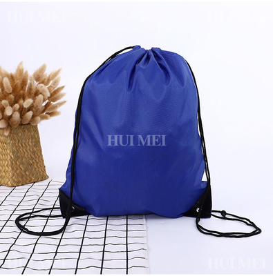 Mochila não tecida reutilizável personalizada eco natal desenho animado saco de presente com cordão